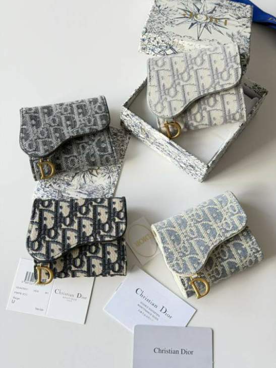Picture of Dior Wallets _SKUfw239318053fw